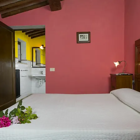 Country house Podere La Casetta - *